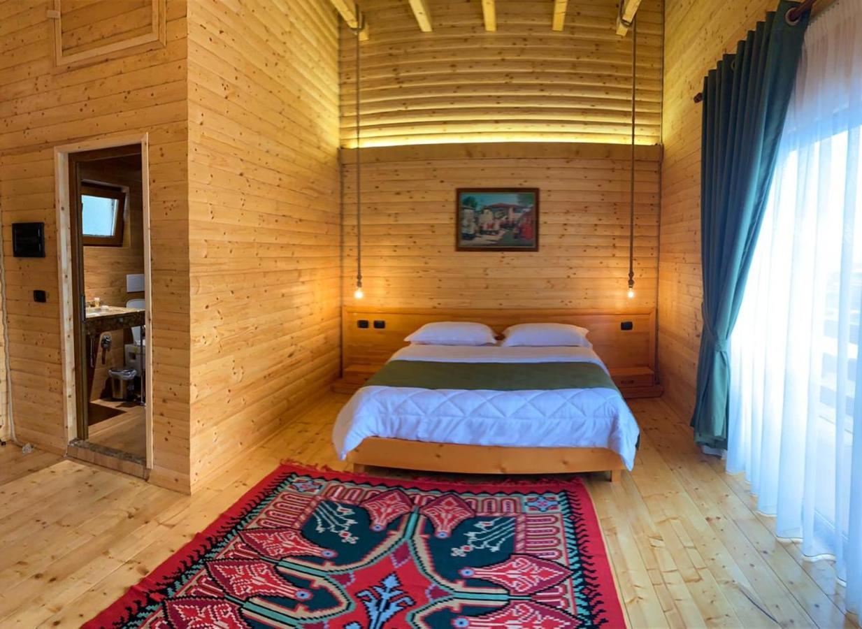Wooden House Otel Canaj Dış mekan fotoğraf
